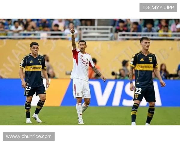 世俱杯焦点战现温情一幕：博格巴与里克尔梅传奇同框，博卡 2-2 本菲卡上演跌宕对决(1)